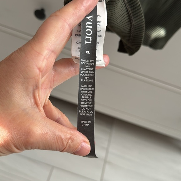 Vuori Women's Rib Crop Tank Top Shirt  Oregano Green VW189 Size XL - Picture 6 of 6